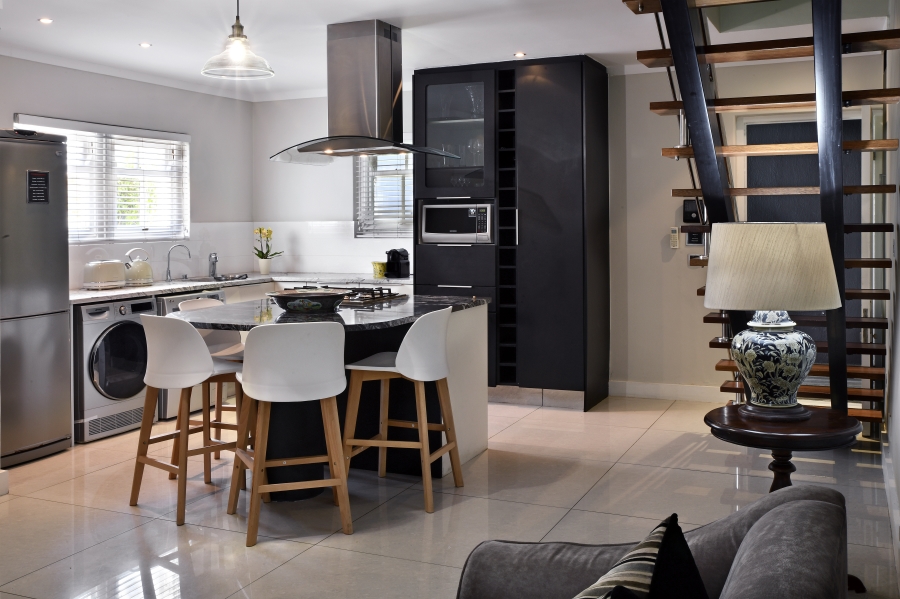 7 Bedroom Property for Sale in Franschhoek Western Cape
